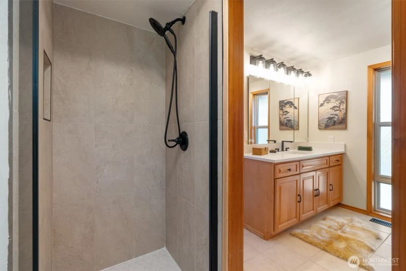 Property photo for 15010 Se 46th Way, Bellevue photo 20