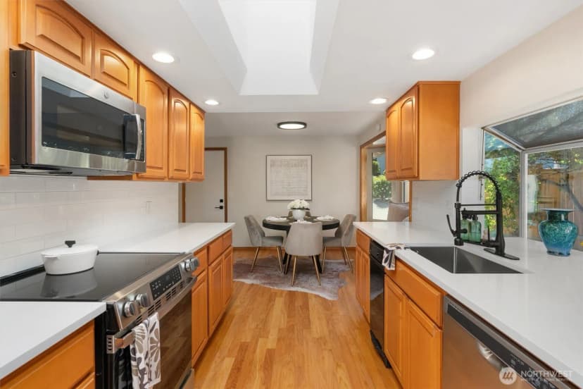 Property photo for 15010 Se 46th Way, Bellevue photo 10