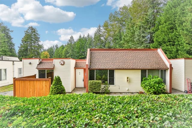 Property photo for 14600 Se 176 Street #n1, Renton photo 2