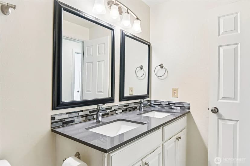 Property photo for 14600 Se 176 Street #n1, Renton photo 17