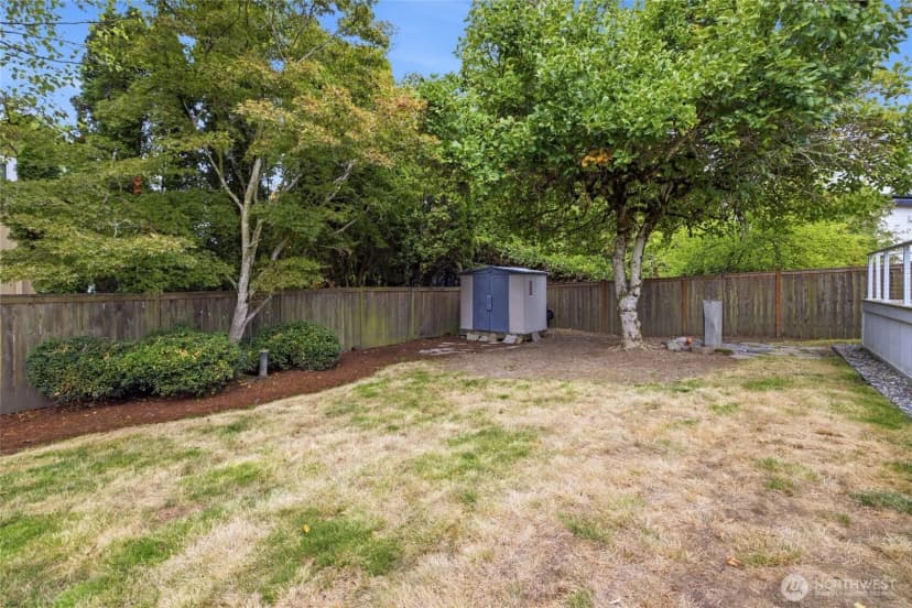 Property photo for 809 7th Street S, Kirkland photo 33