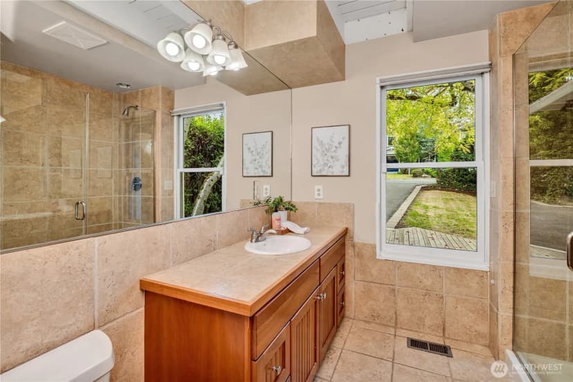Property photo for 809 7th Street S, Kirkland photo 19