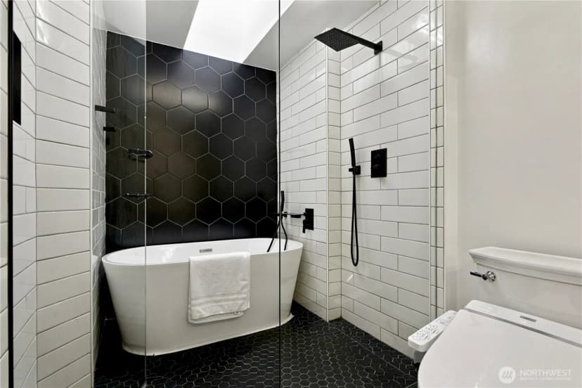 Property photo for 15883 Northup Way #59, Bellevue photo 20