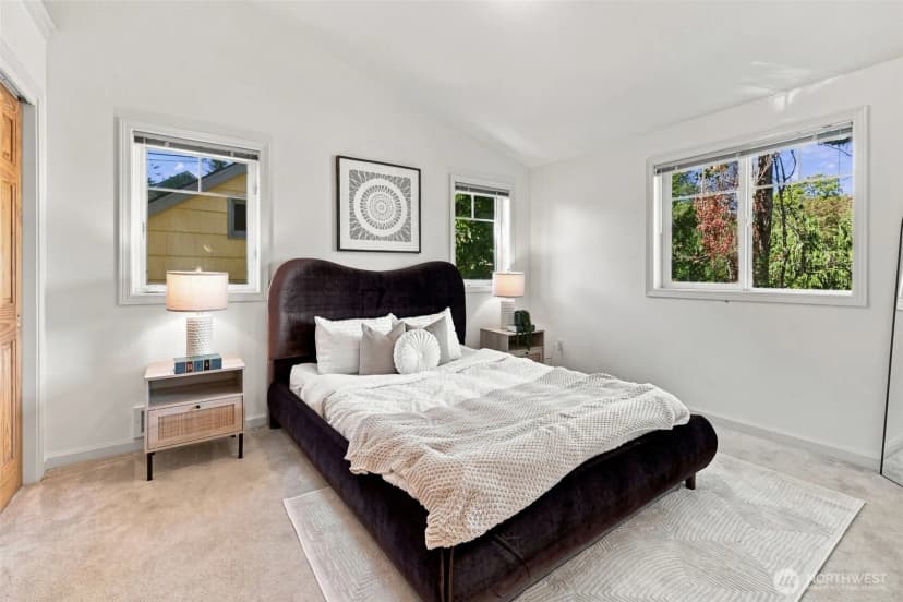 Property photo for 6527 21st Avenue Ne #3, Seattle photo 27