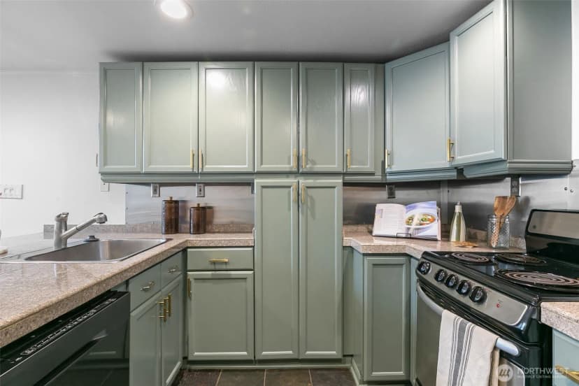 Property photo for 1000 Union St #315, Seattle photo 7