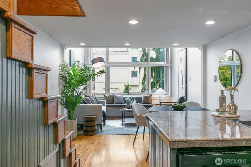 Property photo for 1000 Union St #315, Seattle photo 10