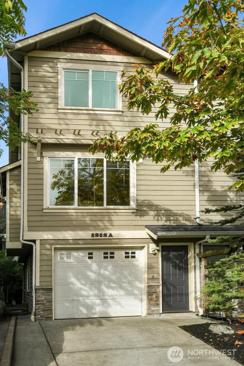 Property photo for 5252 12th Avenue Ne #a, Seattle