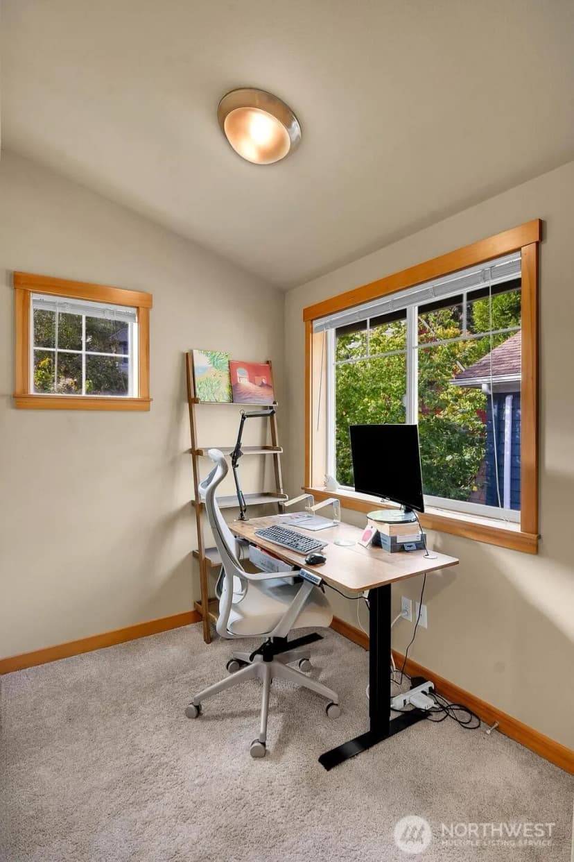 Property photo for 5252 12th Avenue Ne #a, Seattle photo 14