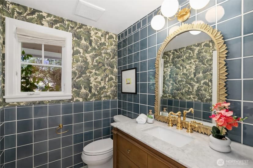 Property photo for 37 Tatoosh Ky, Bellevue photo 18