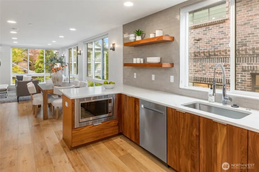 Property photo for 1116 Broadway E #c, Seattle photo 10