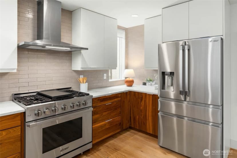 Property photo for 1116 Broadway E #c, Seattle photo 9