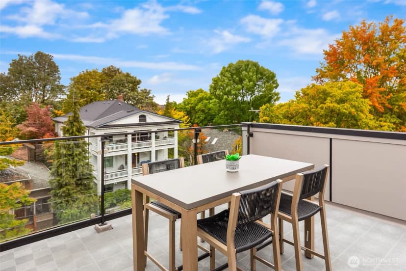 Property photo for 1116 Broadway E #c, Seattle photo 17