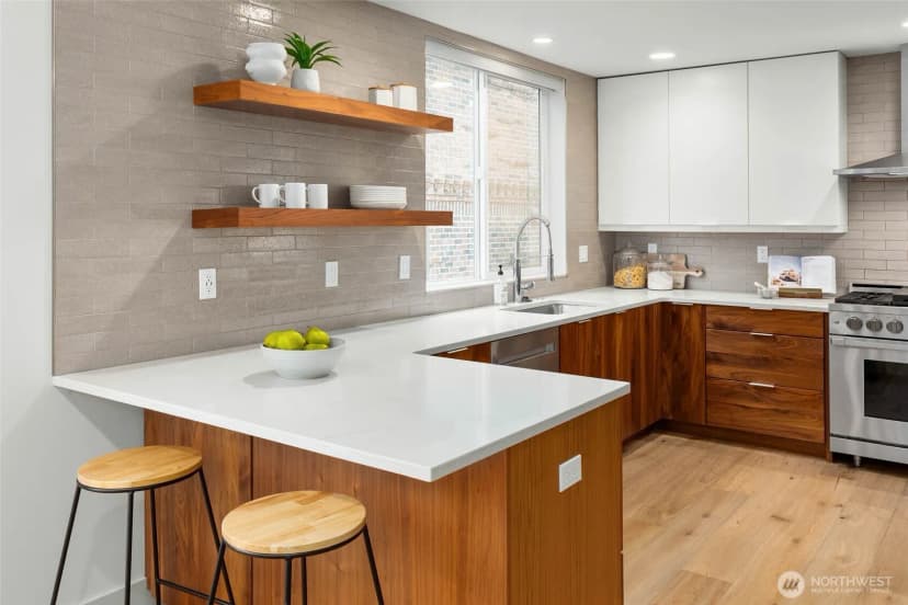 Property photo for 1116 Broadway E #c, Seattle photo 8