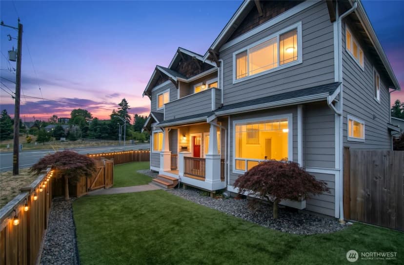 Property photo for 7208 8th Avenue Ne, Seattle photo 3