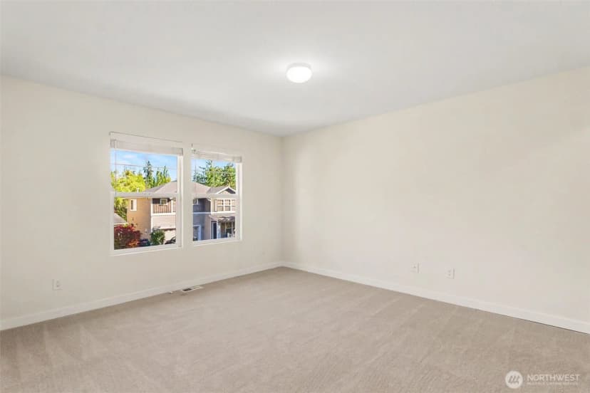 Property photo for 9941 228th Terrace Ne, Redmond photo 26