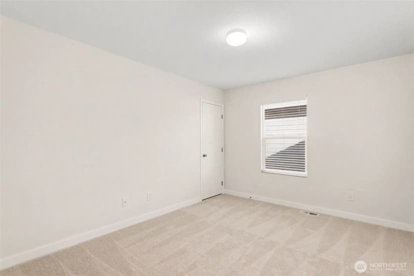Property photo for 9941 228th Terrace Ne, Redmond photo 28