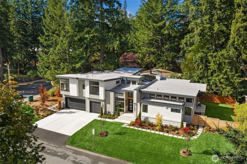 Property photo for 2405 162nd Avenue Ne, Bellevue photo 35