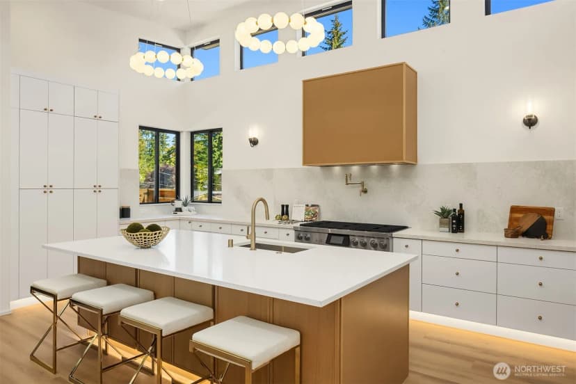 Property photo for 2405 162nd Avenue Ne, Bellevue photo 15