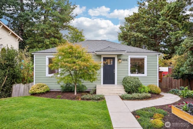 Property photo for 10510 Linden Avenue N #a, Seattle