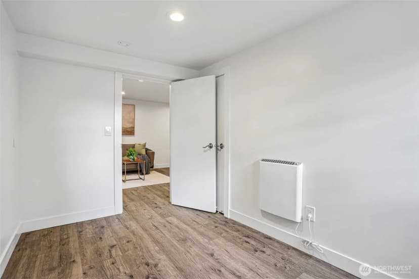 Property photo for 10510 Linden Avenue N #a, Seattle photo 21