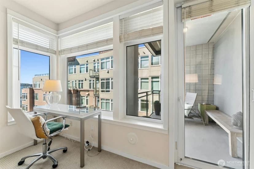 Property photo for 1900 Alaskan Way #410, Seattle photo 10