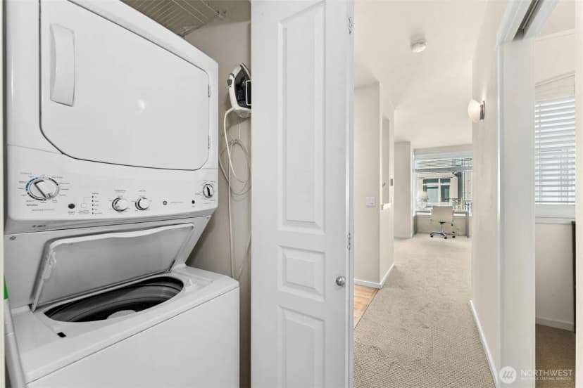 Property photo for 1900 Alaskan Way #410, Seattle photo 19