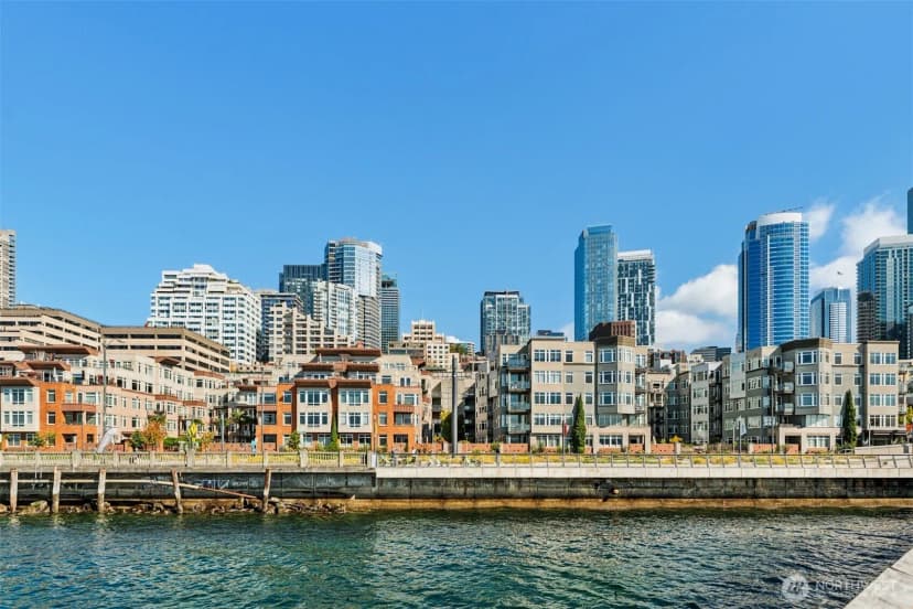 Property photo for 1900 Alaskan Way #410, Seattle