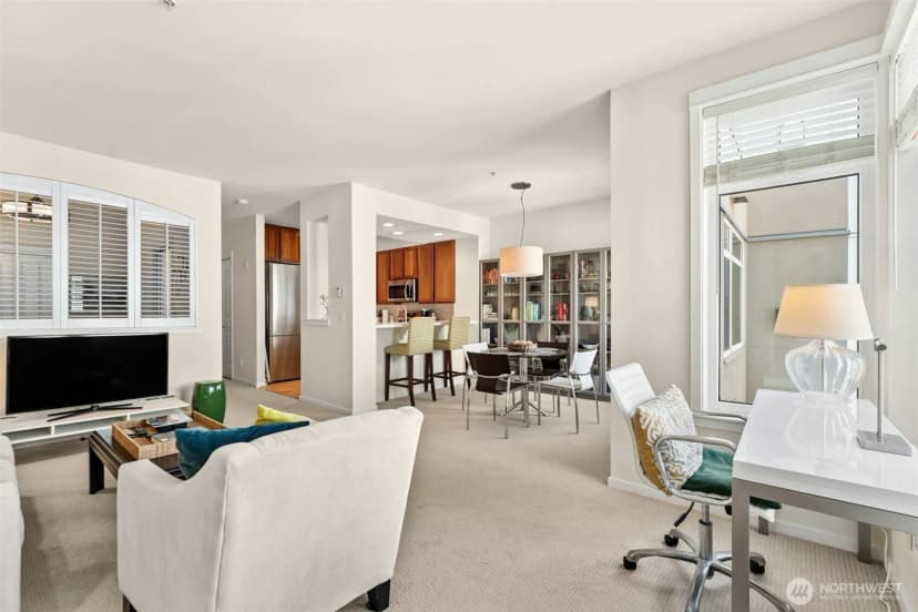 Property photo for 1900 Alaskan Way #410, Seattle photo 9