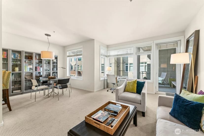 Property photo for 1900 Alaskan Way #410, Seattle photo 5