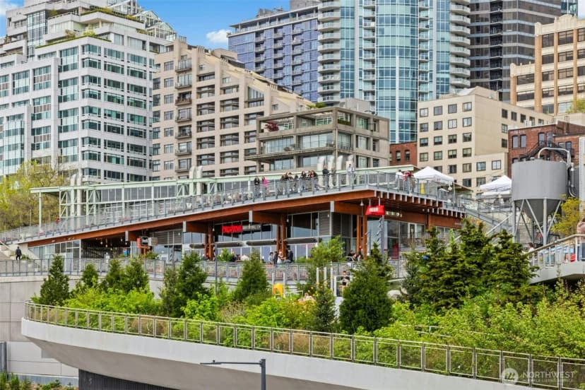 Property photo for 1900 Alaskan Way #410, Seattle photo 34