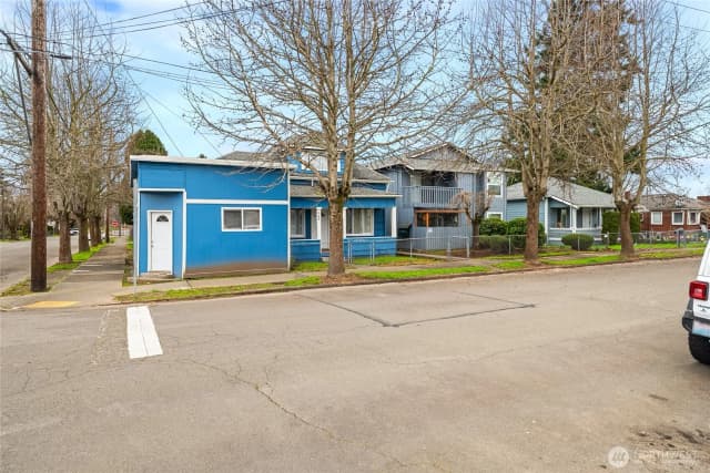 Property photo for 441 445 Smithers Avenue S, Renton photo 3