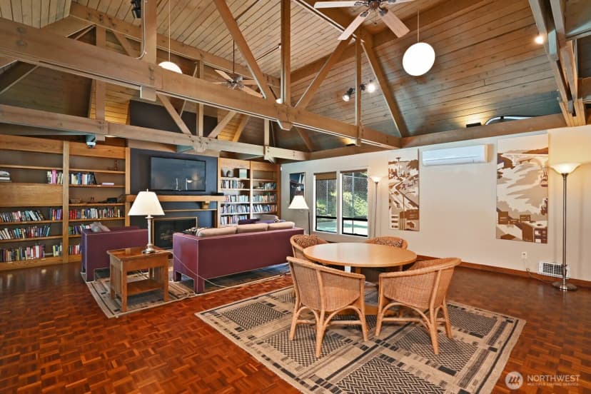 Property photo for 6710 Parkpoint Way Ne #e-402, Seattle photo 35