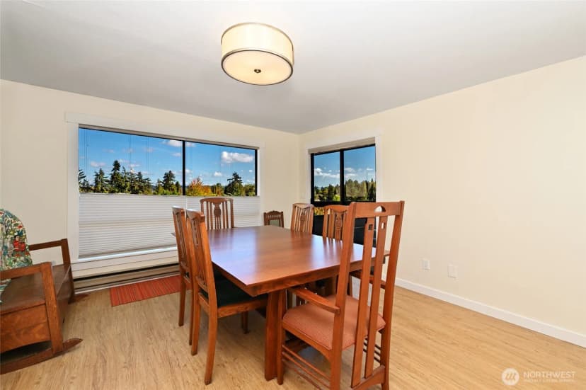 Property photo for 6710 Parkpoint Way Ne #e-402, Seattle photo 17
