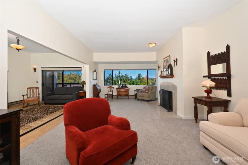 Property photo for 6710 Parkpoint Way Ne #e-402, Seattle photo 7
