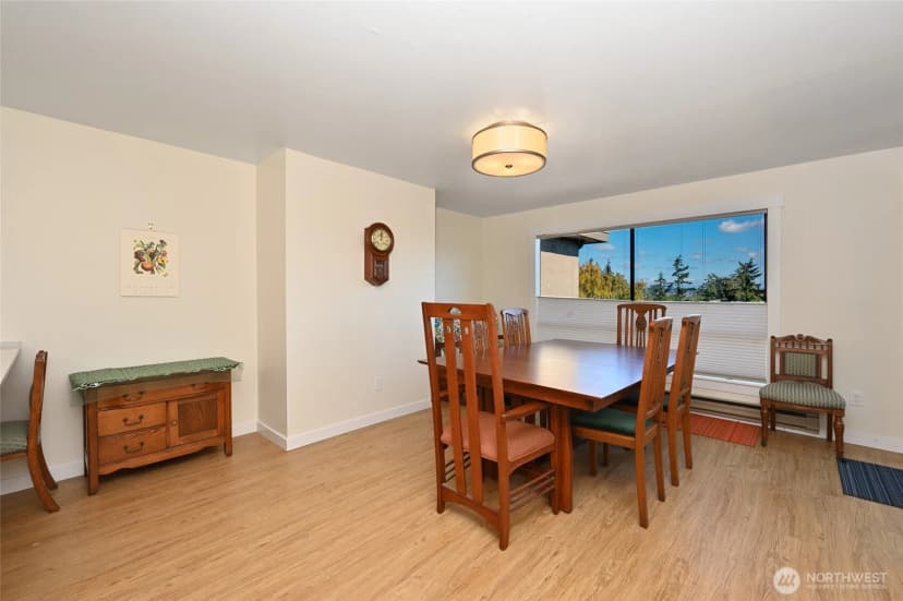 Property photo for 6710 Parkpoint Way Ne #e-402, Seattle photo 15