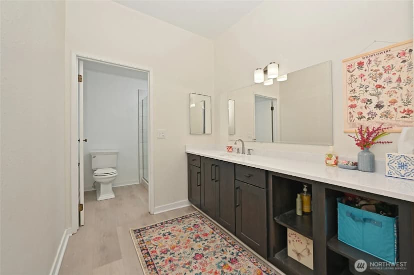 Property photo for 6710 Parkpoint Way Ne #e-402, Seattle photo 22