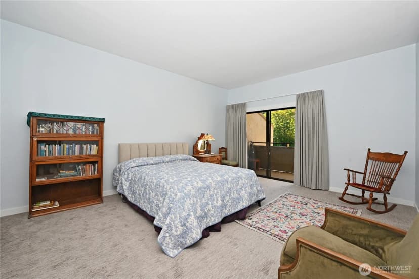 Property photo for 6710 Parkpoint Way Ne #e-402, Seattle photo 21