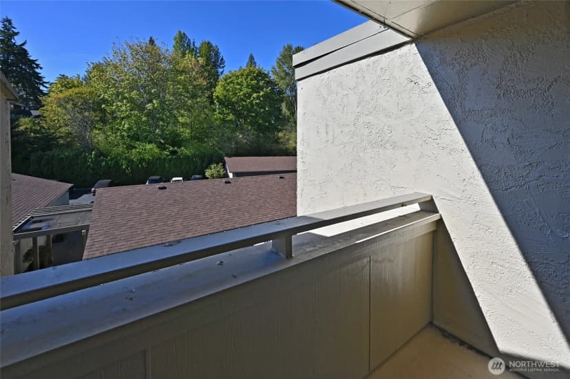 Property photo for 6710 Parkpoint Way Ne #e-402, Seattle photo 25