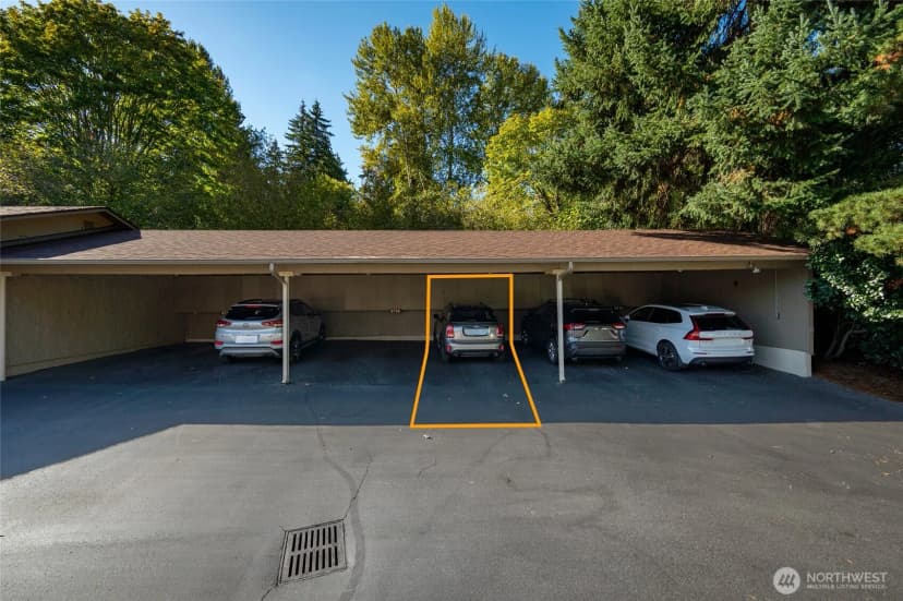 Property photo for 6710 Parkpoint Way Ne #e-402, Seattle photo 30