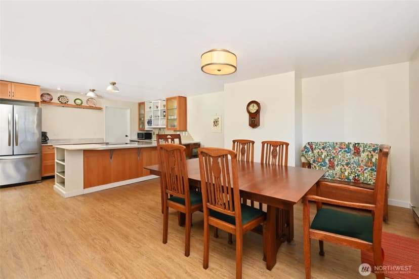 Property photo for 6710 Parkpoint Way Ne #e-402, Seattle photo 16