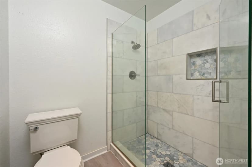 Property photo for 6710 Parkpoint Way Ne #e-402, Seattle photo 24
