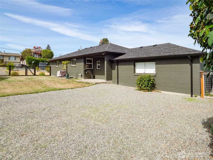Property photo for 11530 87th Avenue S, Seattle photo 27