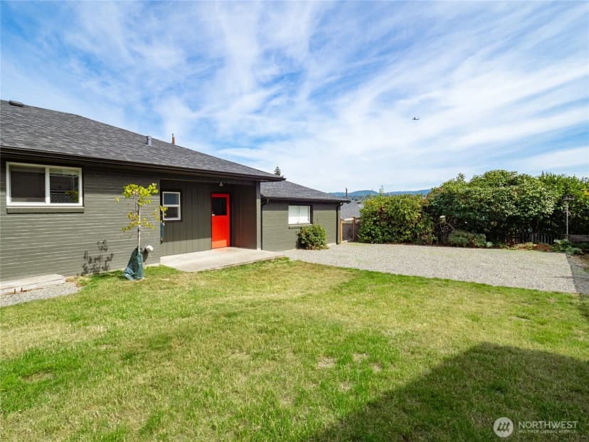 Property photo for 11530 87th Avenue S, Seattle photo 22