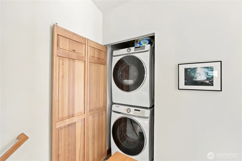 Property photo for 5252 12th Avenue Ne #b, Seattle photo 14