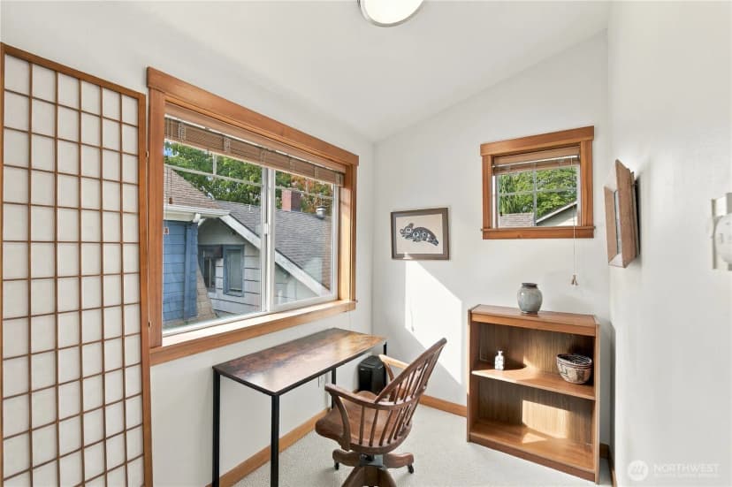 Property photo for 5252 12th Avenue Ne #b, Seattle photo 13