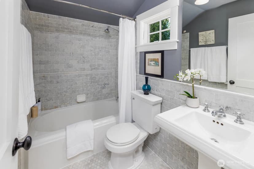 Property photo for 1613 21st Avenue #b, Seattle photo 18