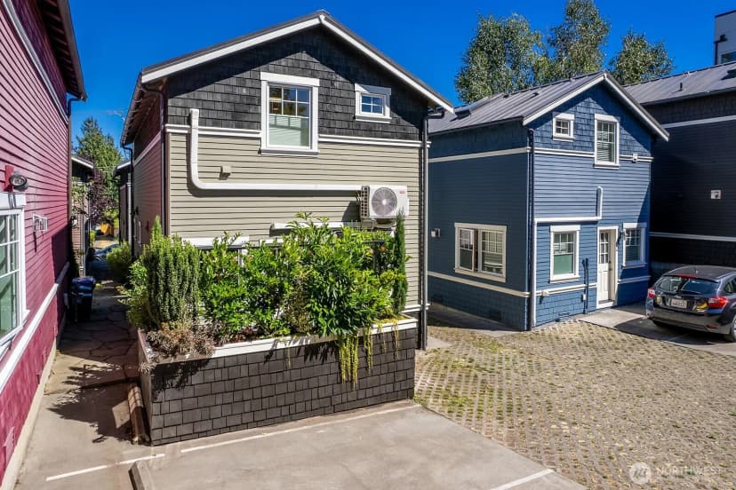 Property photo for 1613 21st Avenue #b, Seattle photo 22