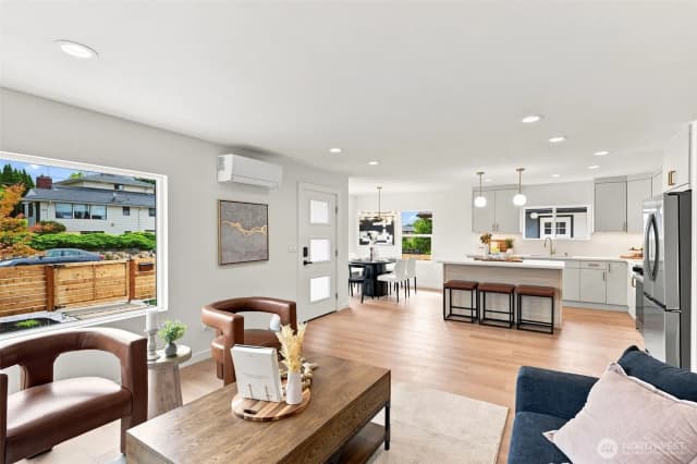 Property photo for 4807 15th Avenue S, Seattle photo 5