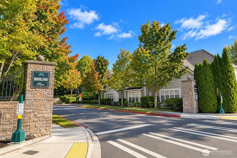 Property photo for 22634 Ne 4th Place #60, Sammamish photo 3