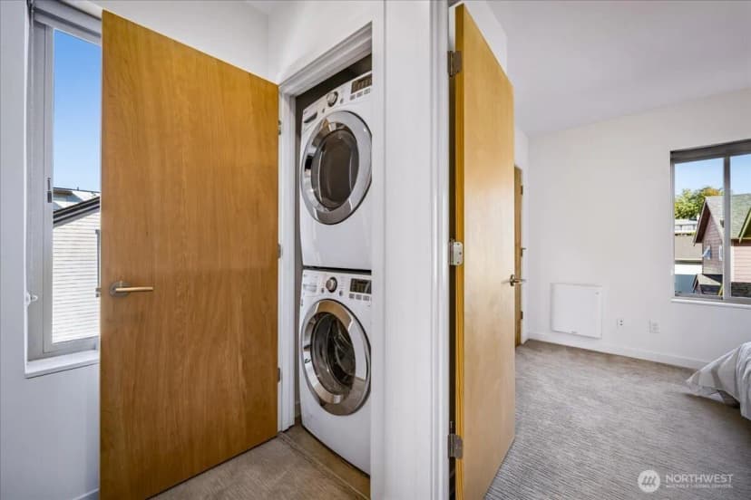 Property photo for 930 28th Avenue S, Seattle photo 23
